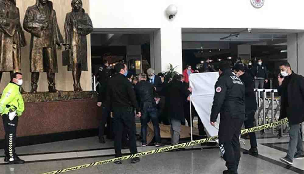Bakırköy Adliyesi'nde bir mübaşir, 7. kattan atlayarak intihar etti