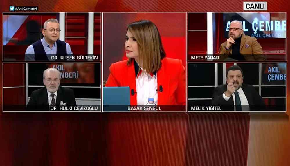 CNN Türk'te büyük tartışma: Canlı yayında 'cahil' kavgası