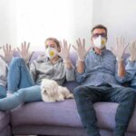 Covid-19 yakalanan her 10 kişiden biri virüsü ailesine bulaştırıyor