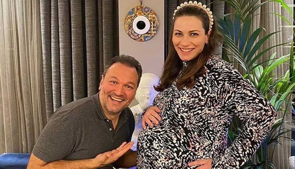 Ezo-Sunal-ve-Ali-Sunal-koronavirüse-yakalandı