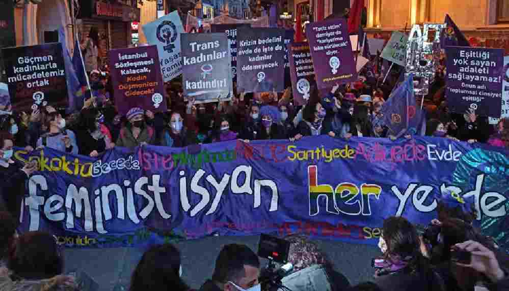 Feminist Gece Yürüyüşü'ne katılanların gözaltı gerekçesi belli oldu: Ritme göre zıplamak!