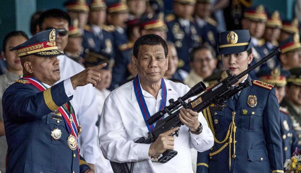 Filipinler-Devlet-Başkanı-Rodrigo-Duterte--Komünist-isyancıları-öldürün