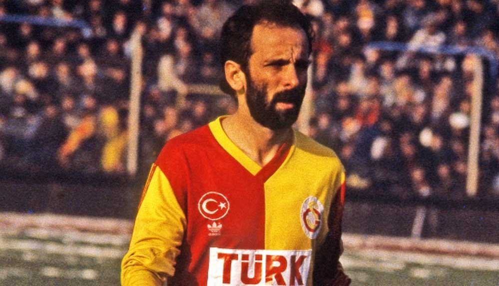 Galatasaray’ın ve Türk futbolunun efsanesi Erhan Önal hayatını kaybetti