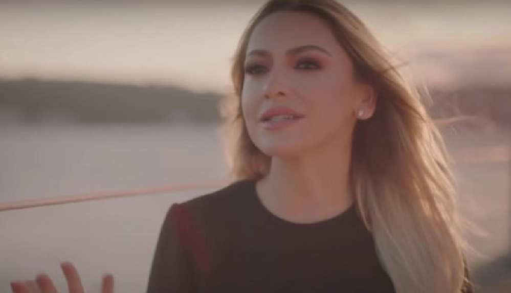 Hadise'den sesini taklit edene dava!