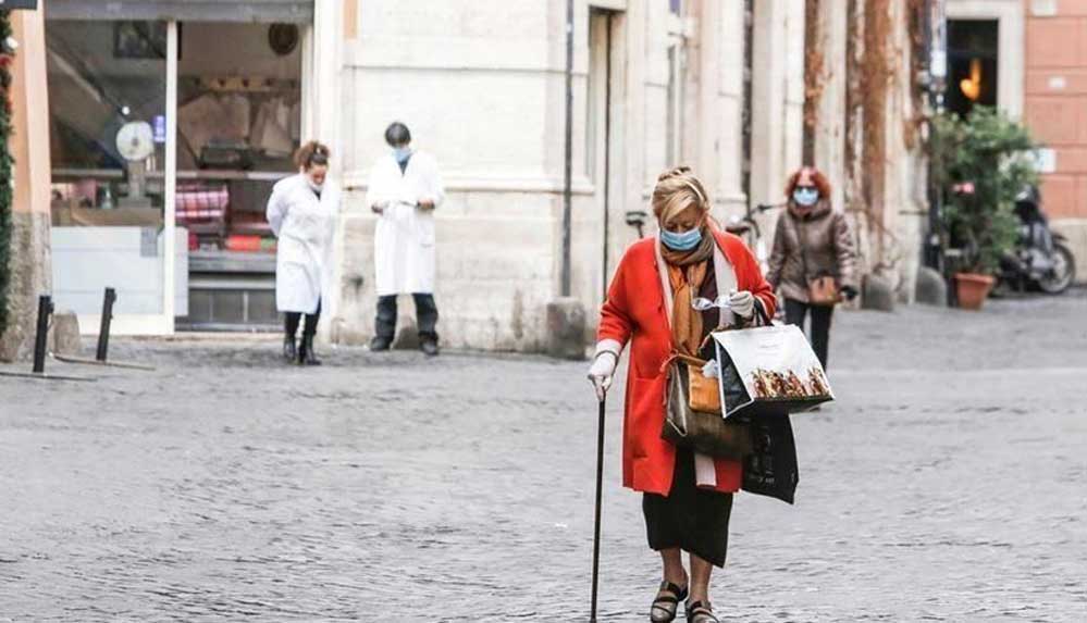 İtalya,-salgının-birinci-yılında-büyük-ölçüde-tekrar-kapanmaya-gitti