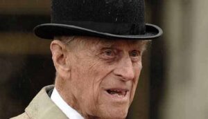 İki haftadır tedavi gören 99 yaşındaki Prens Philip, başka bir hastaneye nakledildi