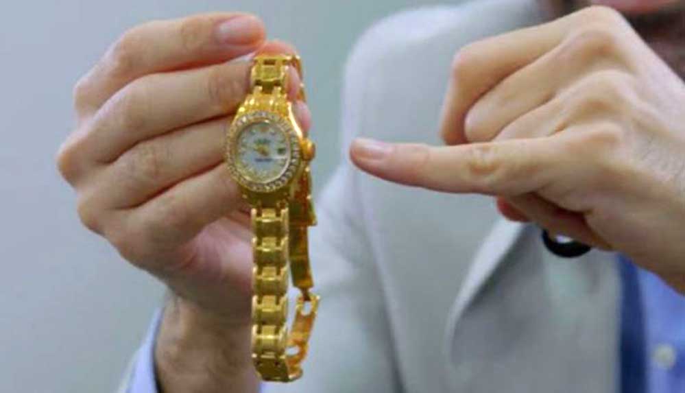 İmitasyon diye aldığı saat, gerçek altın çıktı
