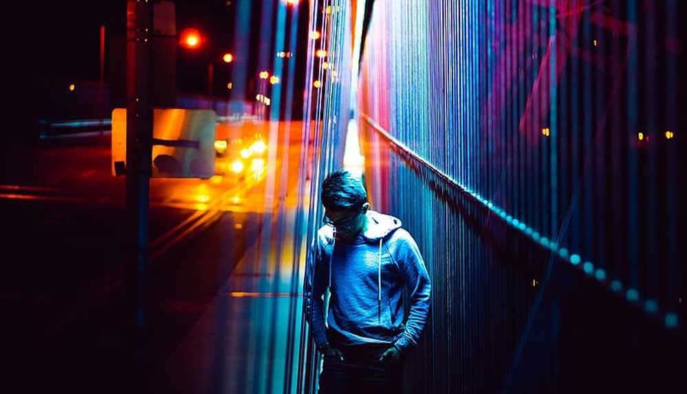 İngiliz-Milletvekili--Erkekler-akşam-6'dan-sonra-sokağa-çıkmamalı