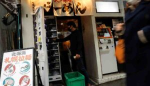 Japonya’da koronavirüs testleri otomat makinelerden satışa sunuldu