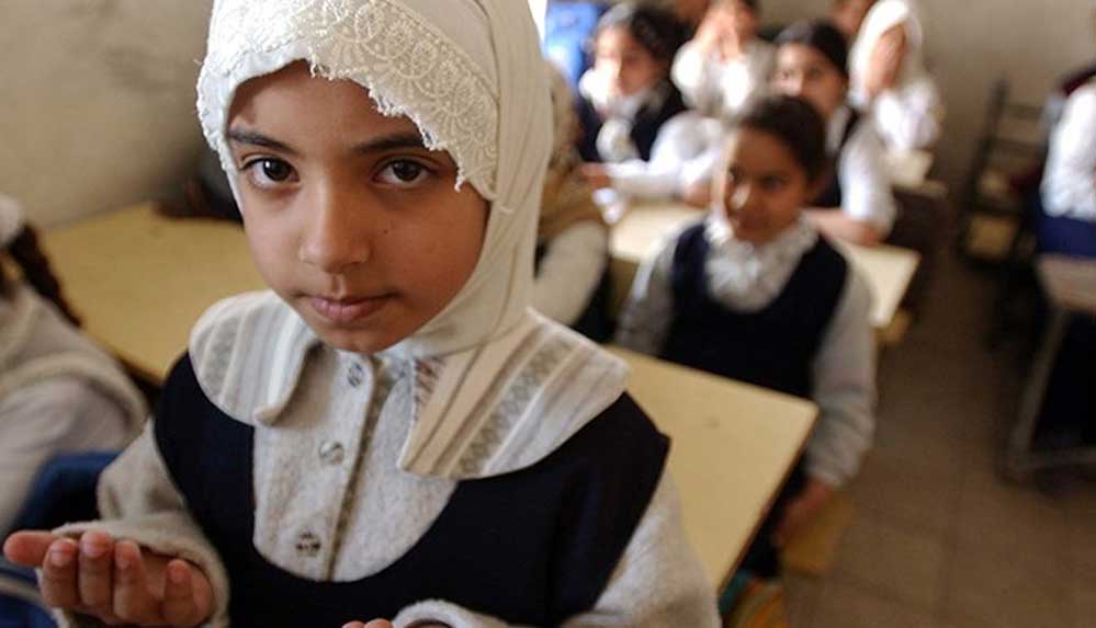 Kabil'de 12 yaşından büyük kızların şarkı söylemesi yasaklandı
