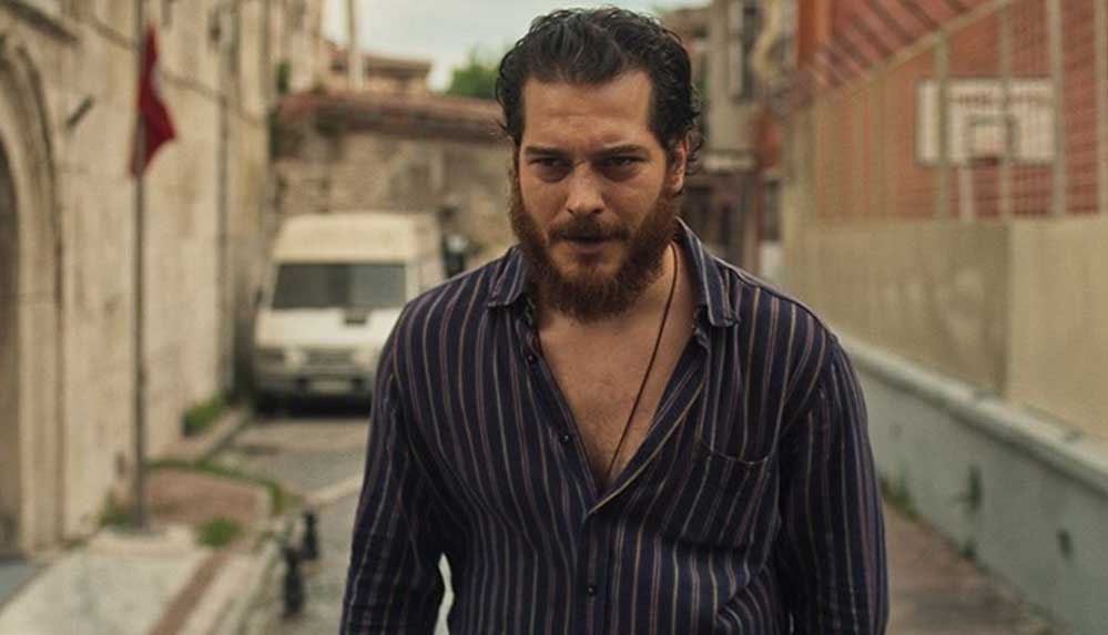 Kağıttan-Hayatlar-filmi-konusu-ne--Kağıttan-Hayatlar-filmin-oyuncu-kadrosu-1