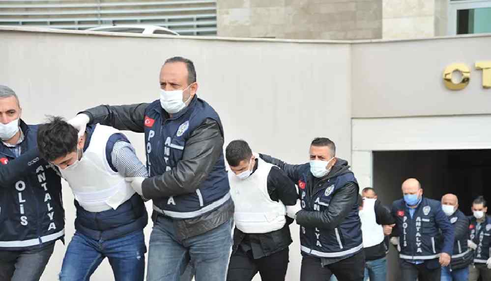 Mervenur Polat'ın katil zanlısından 'Neden öldürdünüz_' diye soran gazeteciye_ Sonra gel anlatırım