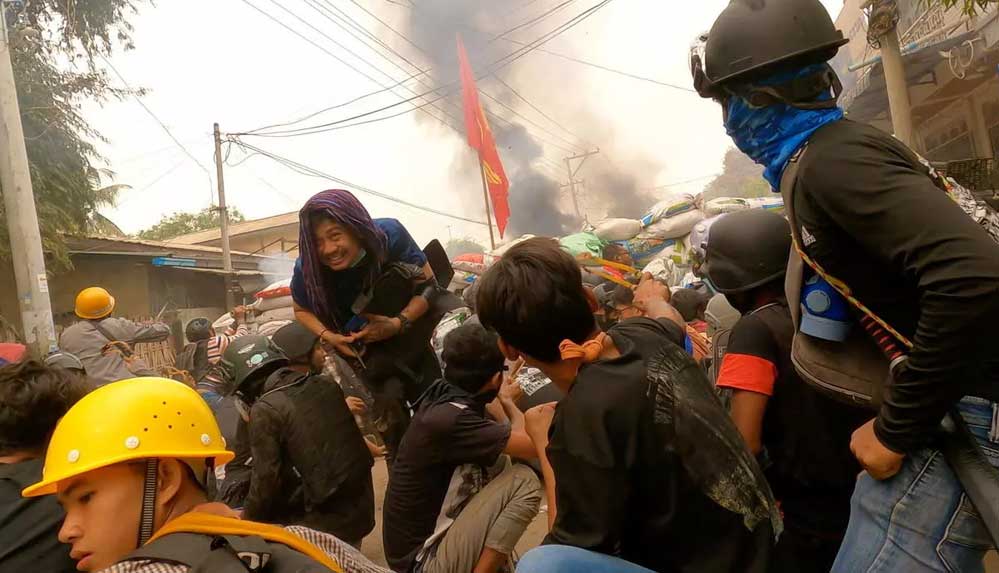 Myanmar'da darbe protestolarında ölenlerin sayısı 521'e yükseldi