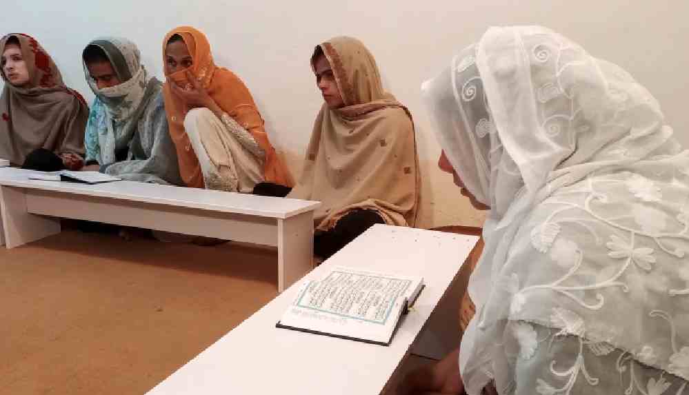 Pakistan'da trans bireyler için medrese açıldı (1)