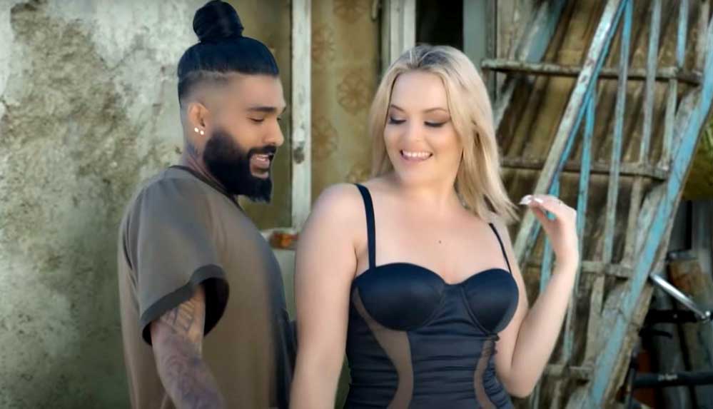 Porno-yıldızı-Alexis-Texas’la-çektiği-klip,-İranlı-rapçinin-başını-derde-soktu