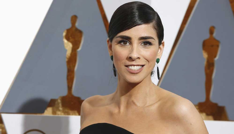 Sarah-Silverman--Kötü-öpüştüğüm-için-diziden-kovuldum-1