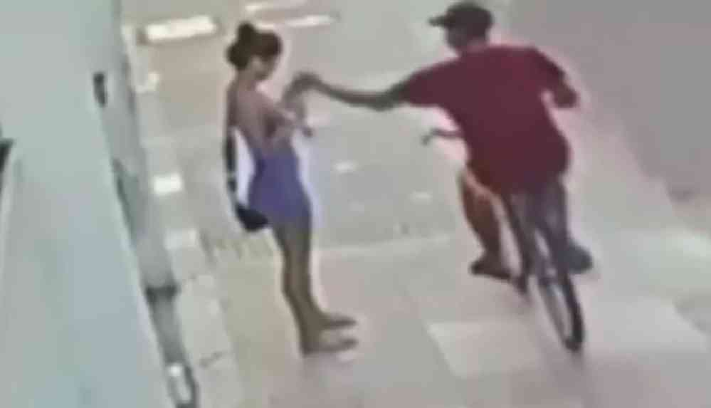 Sevgilisinin cep telefonunu çalan hırsızı arabayla ezdi