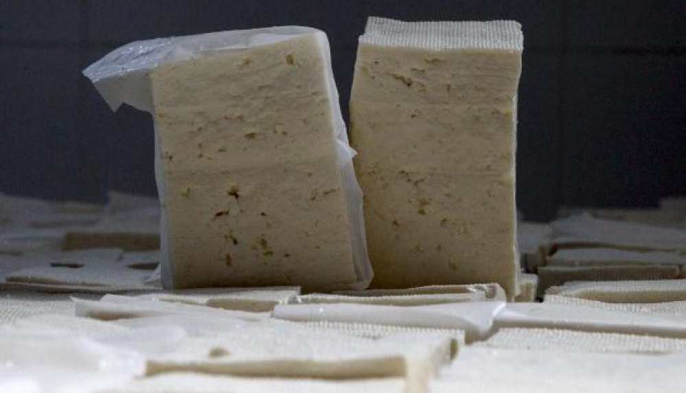 Türkiye, Azerbaycan'dan sıfır gümrük vergisiyle peynir, çay, şeker ithal edecek