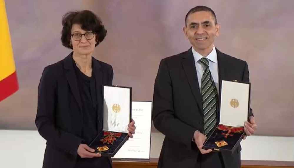 Özlem Türeci ve Uğur Şahin'den korkutan açıklamalar: Endişeliyiz