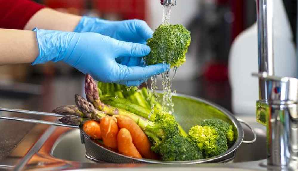 ‘Meyve ve sebzeyi karbonatlı su ile yıkayın’