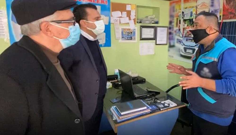 17 yıl AKP'ye oy verdiğini söyleyen Esnaf: 'Ellerim kırılsın' 4 17-yıl-AKP'ye-oy-verdiğini-söyleyen-yurttaş--'Ellerim-kırılsın'