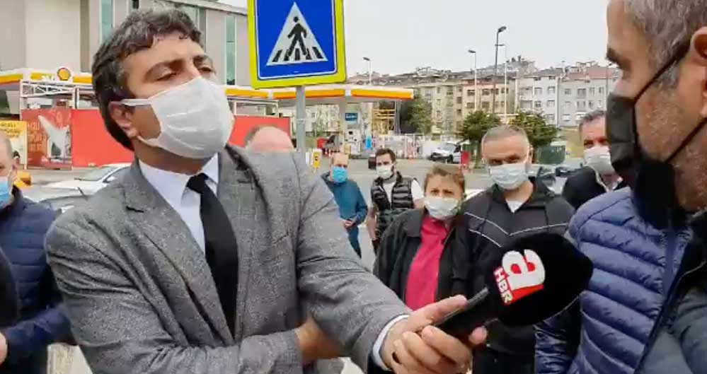 A Haber 'Halk Ekmek Büfesi' için mikrofon uzattığına pişman oldu 4 A-Haber-'Halk-Ekmek-Büfeleri'-için-mikrofon-uzattığına-pişman-oldu