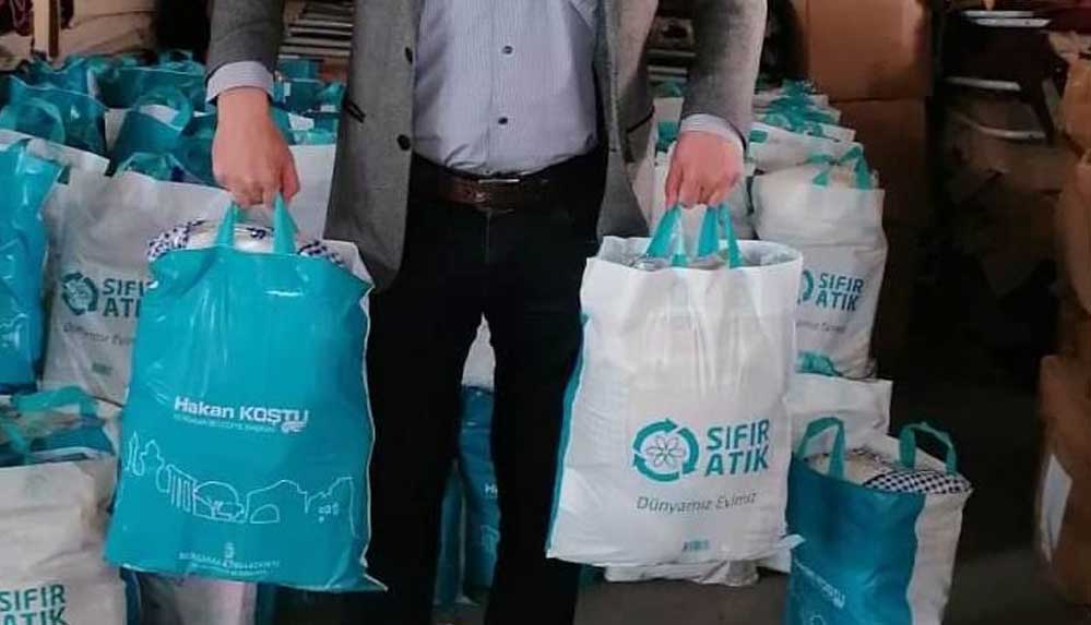 AKP'li belediye, deprem yardımlarını 6 ay saklayıp Ramazan kolisi yapmış!