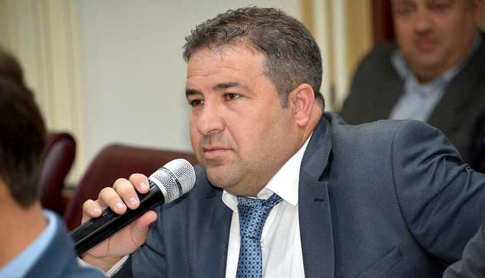 AKP'li-belediye-meclis-üyesi,-'taşınmazlar-hunharca-satılıyor,-bu-vebalin-altında-kalamam'-diyerek,-istifa-etti!