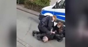 Almanya'da Türk iş adamı Emre Tümsek polis şiddetine maruz kaldı