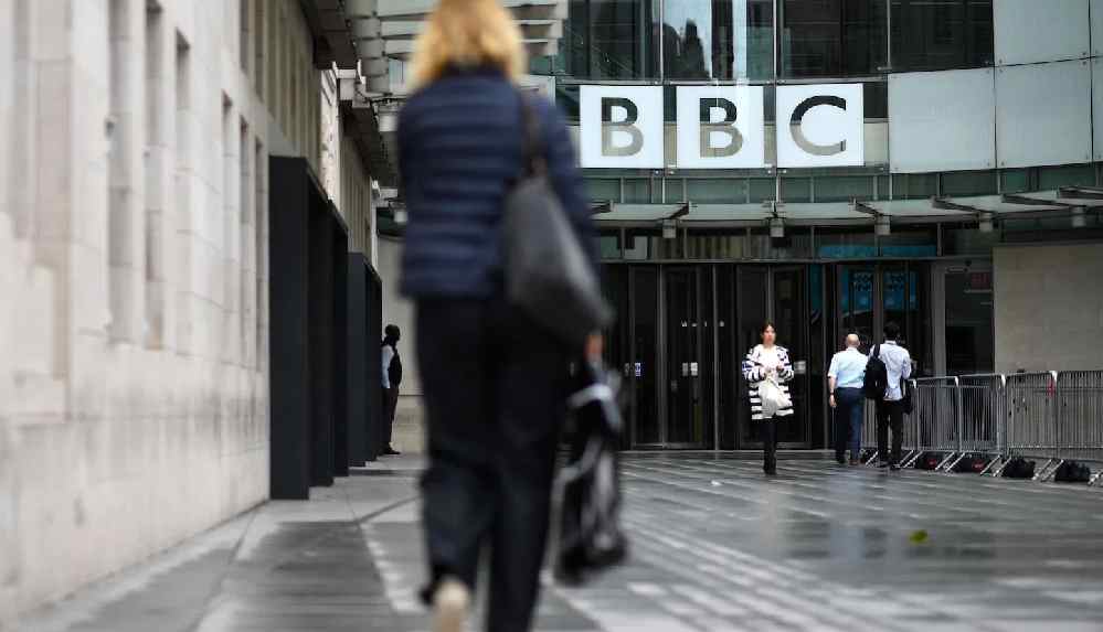 BBC izleyicileri, tüm yayınları Prens Philip'e adayan kanala isyan etti