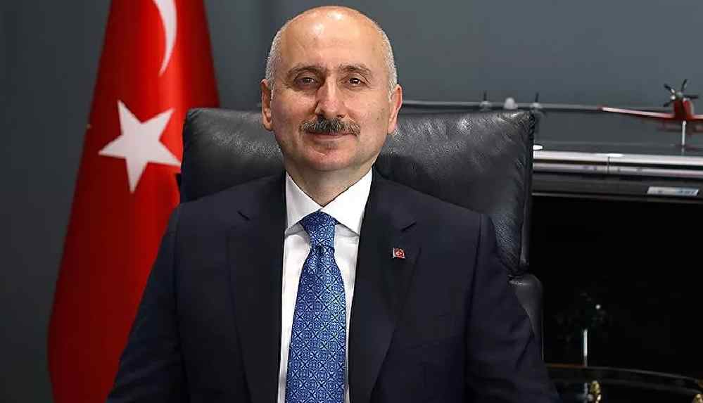 Bakan Karaismailoğlu: Kanal İstanbul, Marmara'daki deniz salyasını bitirecek