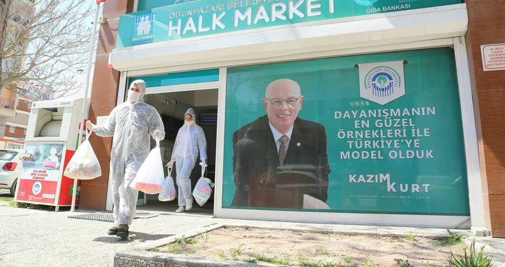 Bu markette para da kredi kartı da geçmiyor 5 Bu-markette-para-da-kredi-kartı-da-geçmiyor
