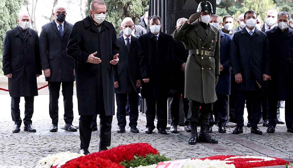 Erdoğan ve İmamoğlu Turgul Özal'ın anma töreninde bir arada
