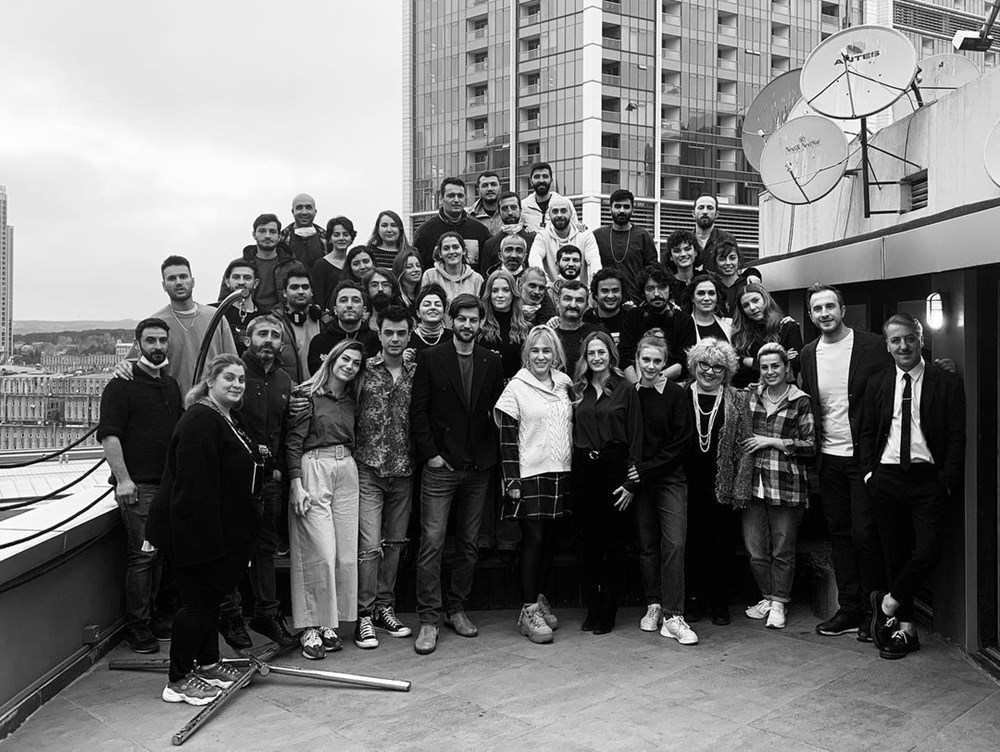 Kanserle mücadelesi devam eden Canan Ergüder oynadığı diziye veda etti