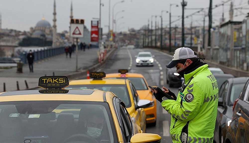 Hafta-sonu-sokağa-çıkma-kısıtlaması-bugün-saat-19.00'da-başlıyor