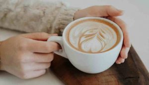 Bilim insanları açıkladı: 'Günde en az bir fincan kahve tüketenlerin, Covid-19'a yakalanma riski daha düşük'