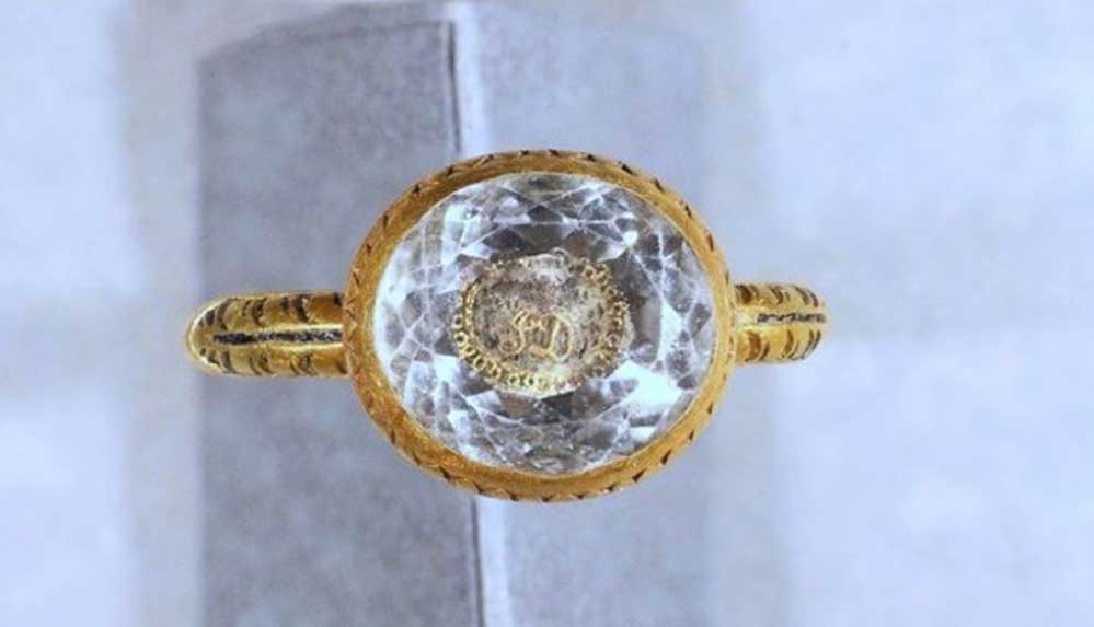 İngiltere'de iç savaş yıllarından kalma yüzük tarihi eser ilan edildi