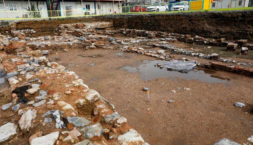 Kabataş'ta İstanbul'un tarihine ışık tutacak kalıntılar