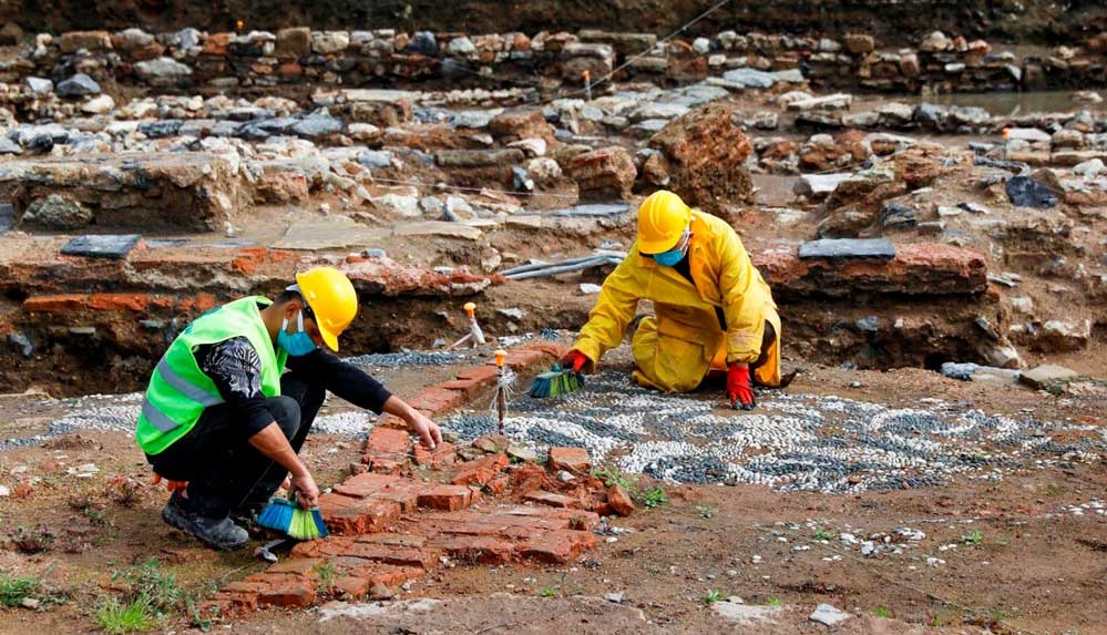 Kabataş'ta İstanbul'un tarihine ışık tutacak kalıntılar