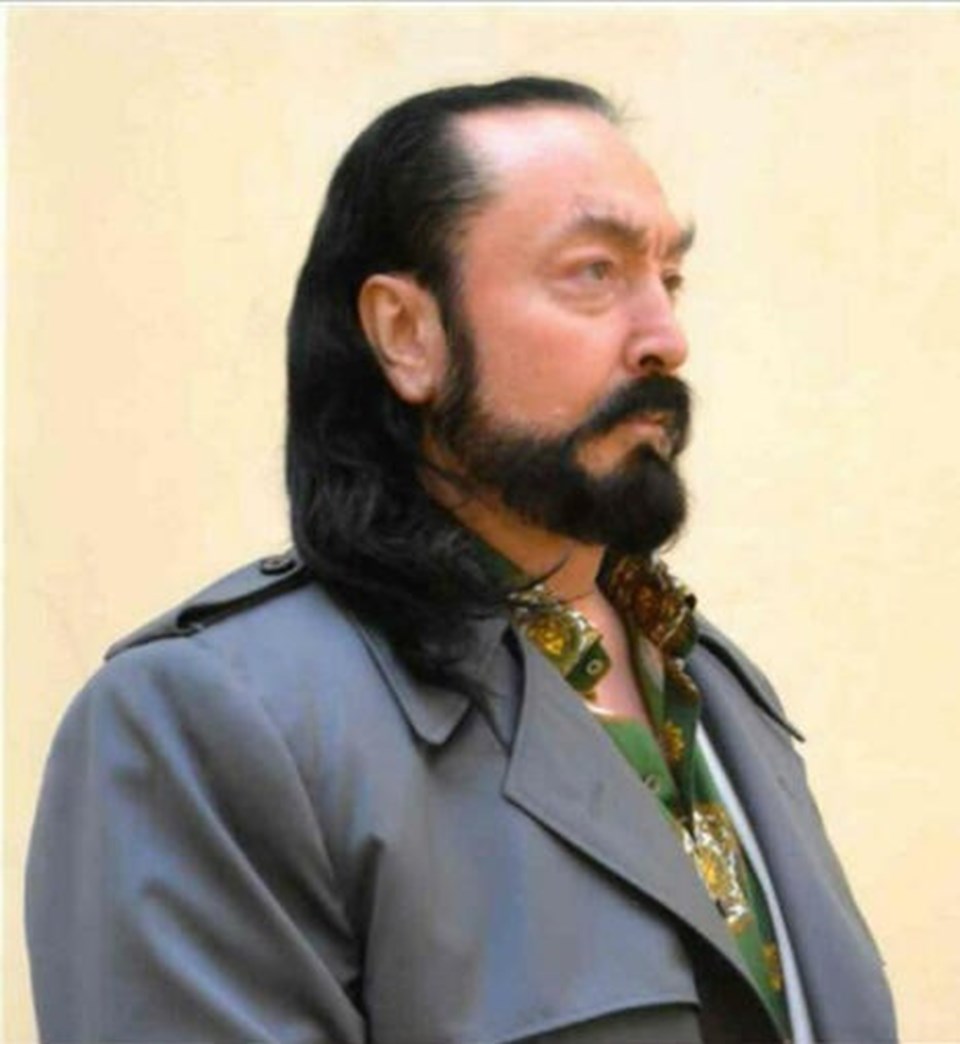 'Kedicik'leri Adnan Oktar'ın cezaevindeki yeni imajını paylaştı