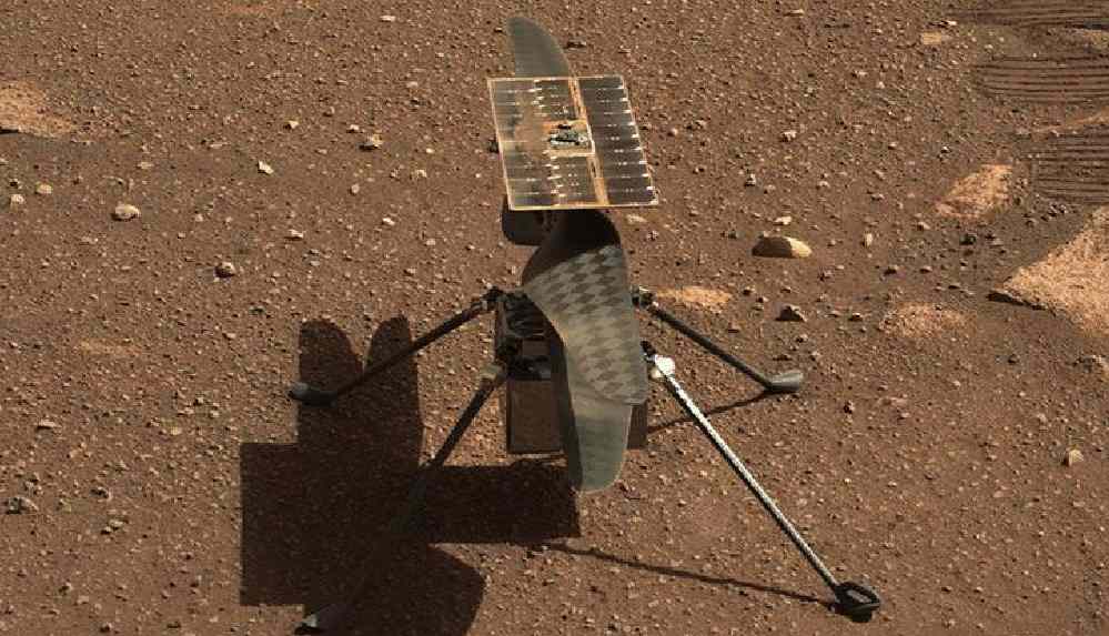 Mars'tan ilk renkli fotoğraf geldi