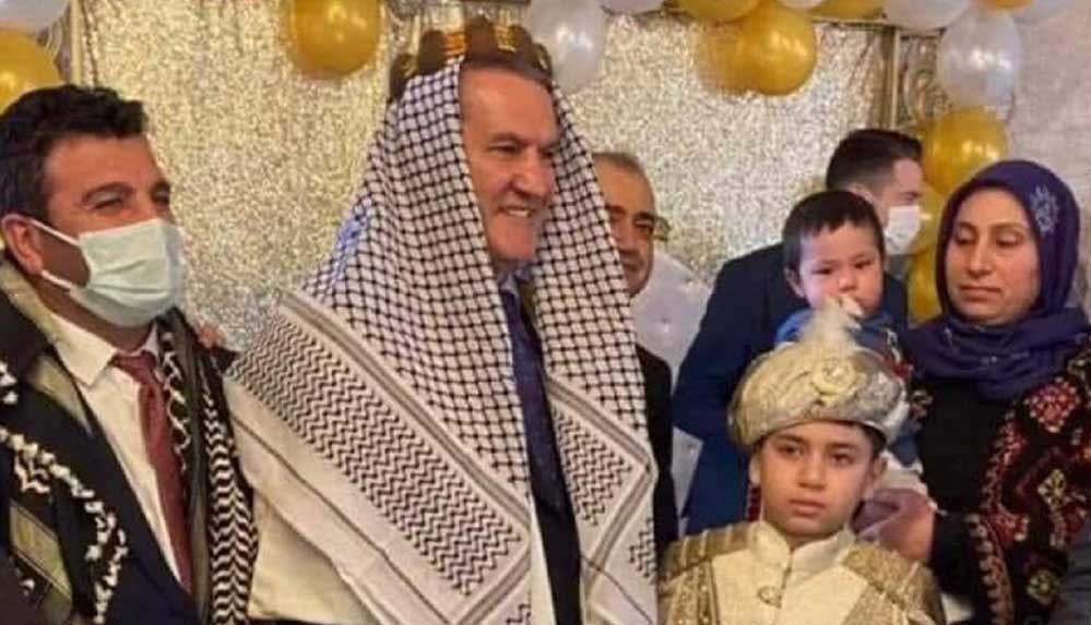 Mustafa-Sarıgül-Şanlıurfa'yı-ziyaret-etti,-katıldığı-bir-düğünde-'şeyh'-gibi-giyindi
