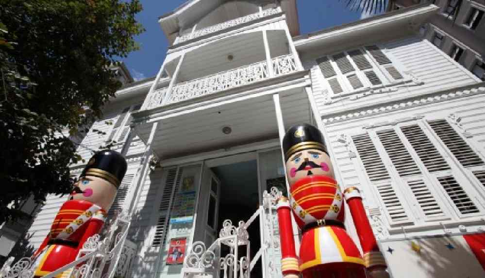 Oyuncak Müzesi'nde 7 Kıta 7 Horoz_ Dünya Çocuklarına Günaydın sergisi açıldı