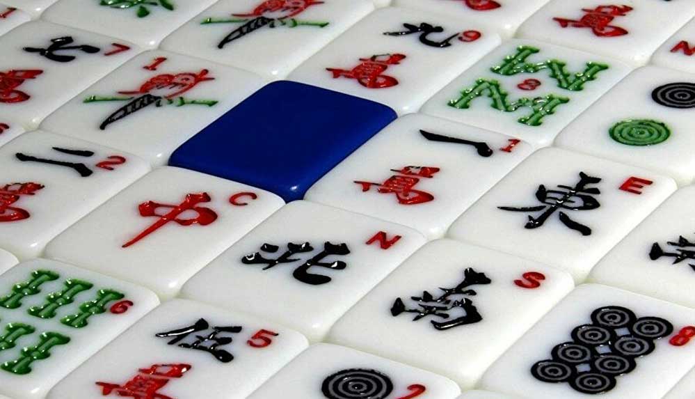 Para-karşılığı-domino-oynadığı-ortaya-çıkınca-istifa-etmişti--Eski-başsavcıya-para-cezası-verildi