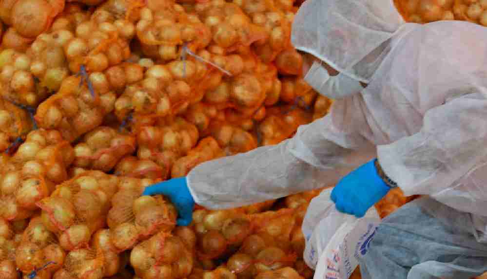 Sözcü yazarı Muratoğlu_ Soğan yüklü kamyonlar Viyana'yı fethetmiş edasıyla İstanbul'a ulaştı, sanki cepheye mermi taşıyorlar!