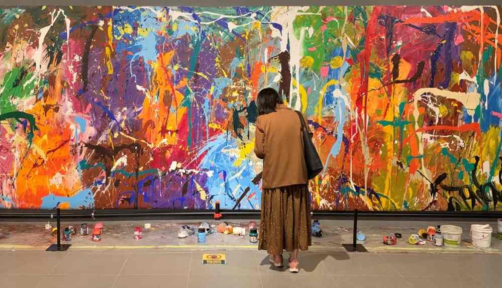 Yarım milyon dolarlık kaza_ Tabloyu ‘yanlışlıkla’ boyadı