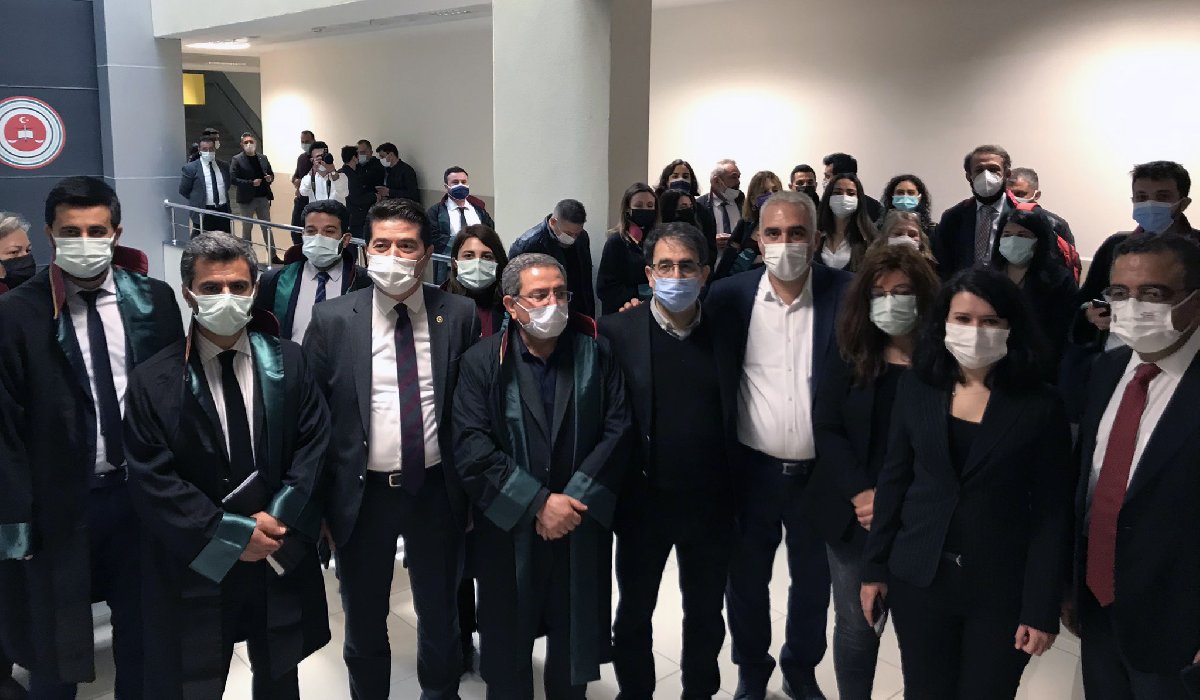 Hopa olaylarında Metin Lokumcu'nun ölümüyle ilgili 13 polis hakim karşısında