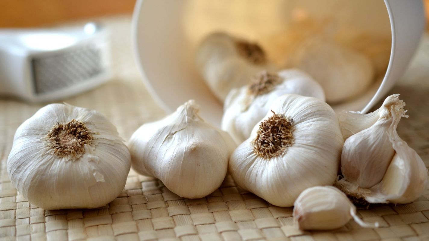 Reçetesiz antibiyotik sarımsağı tüketirken dikkat!