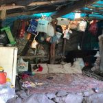 13 yıldır çadırdan bozma evde yaşayan ailede çocuklar okula bile gidemiyor