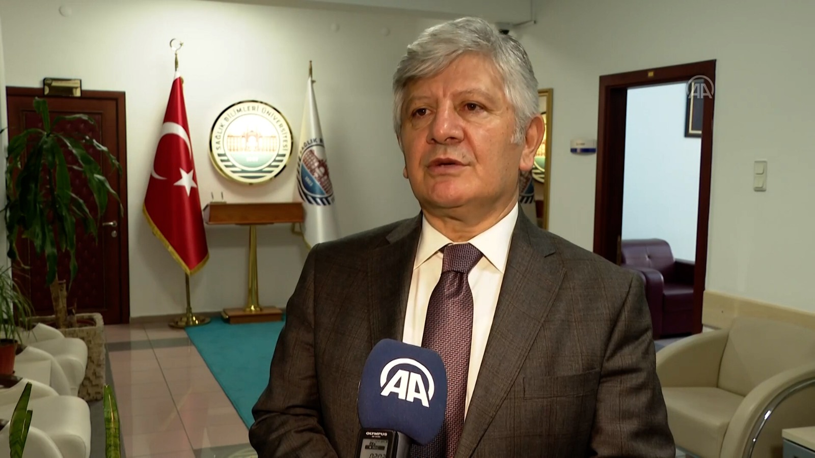 Prof. Dr. Kemalettin Aydın: "Aşılamayı halledersek hazirandan sonra çok rahatlarız"